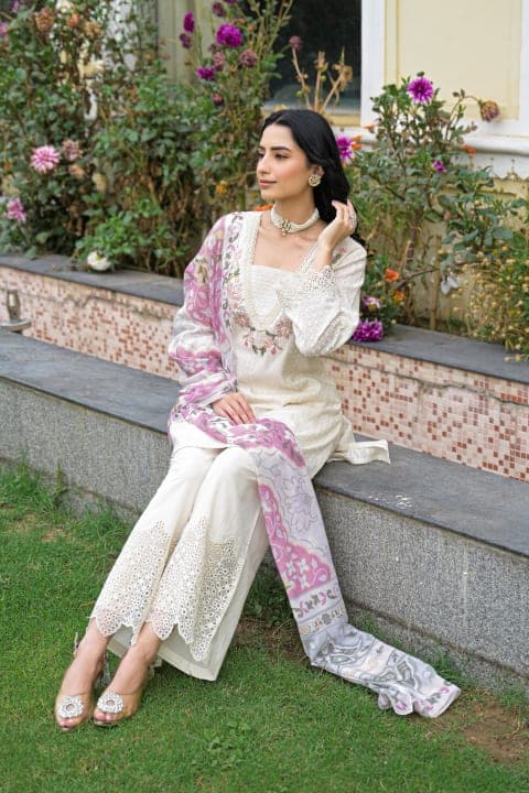 PAKISTANI EMBROIDERED STRAIGHT 3 PCS KURTI SET view 3