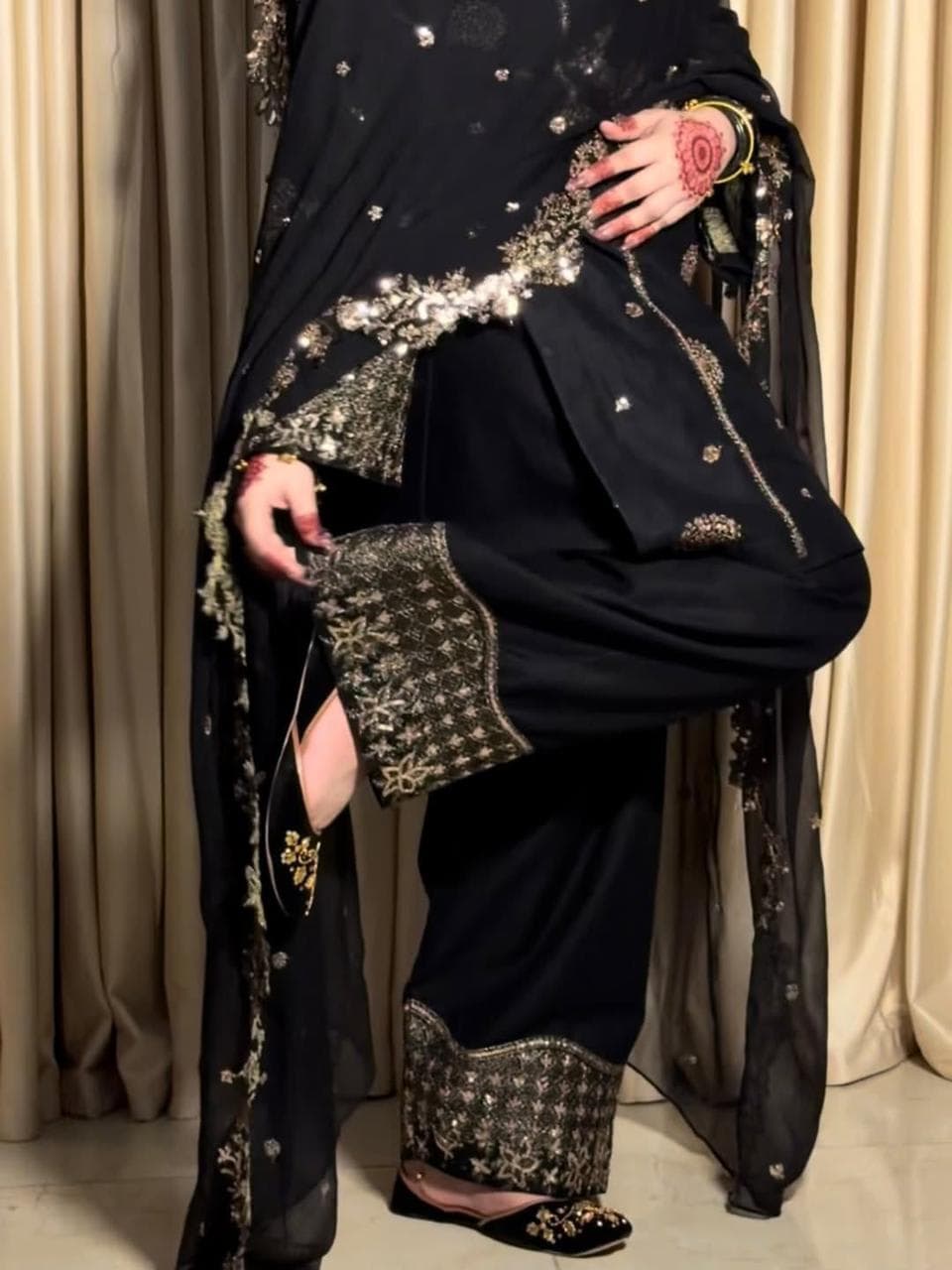 FARSHI SUIT PARTY WEAR view 2