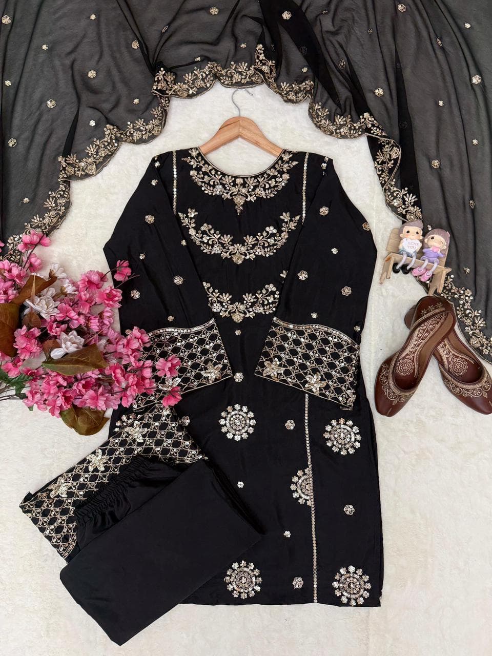 FARSHI SUIT PARTY WEAR view 4