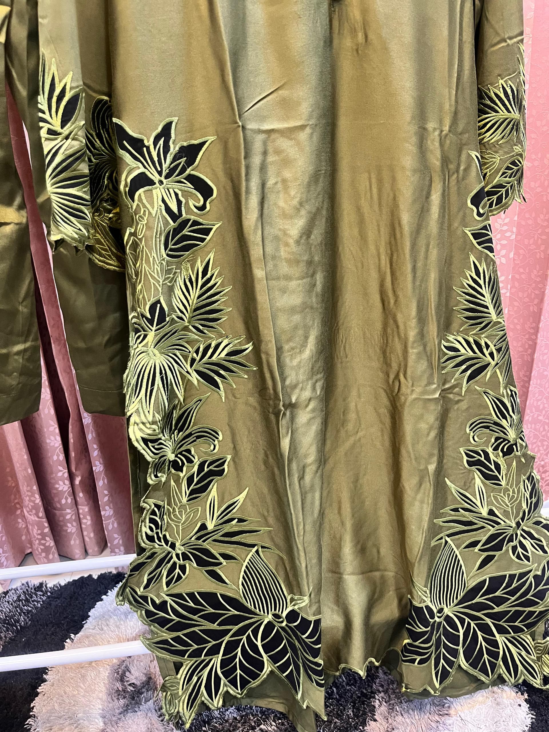 TWO PIECE SET DESIGNED WITH INTRICATE DETAILINGS - VISCOSE SILK view 3