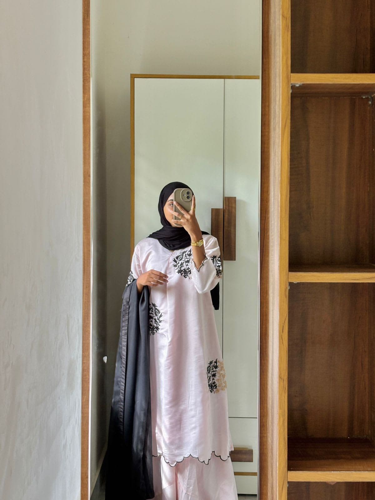 EMBROIDERED SALWAR SUIT - 483