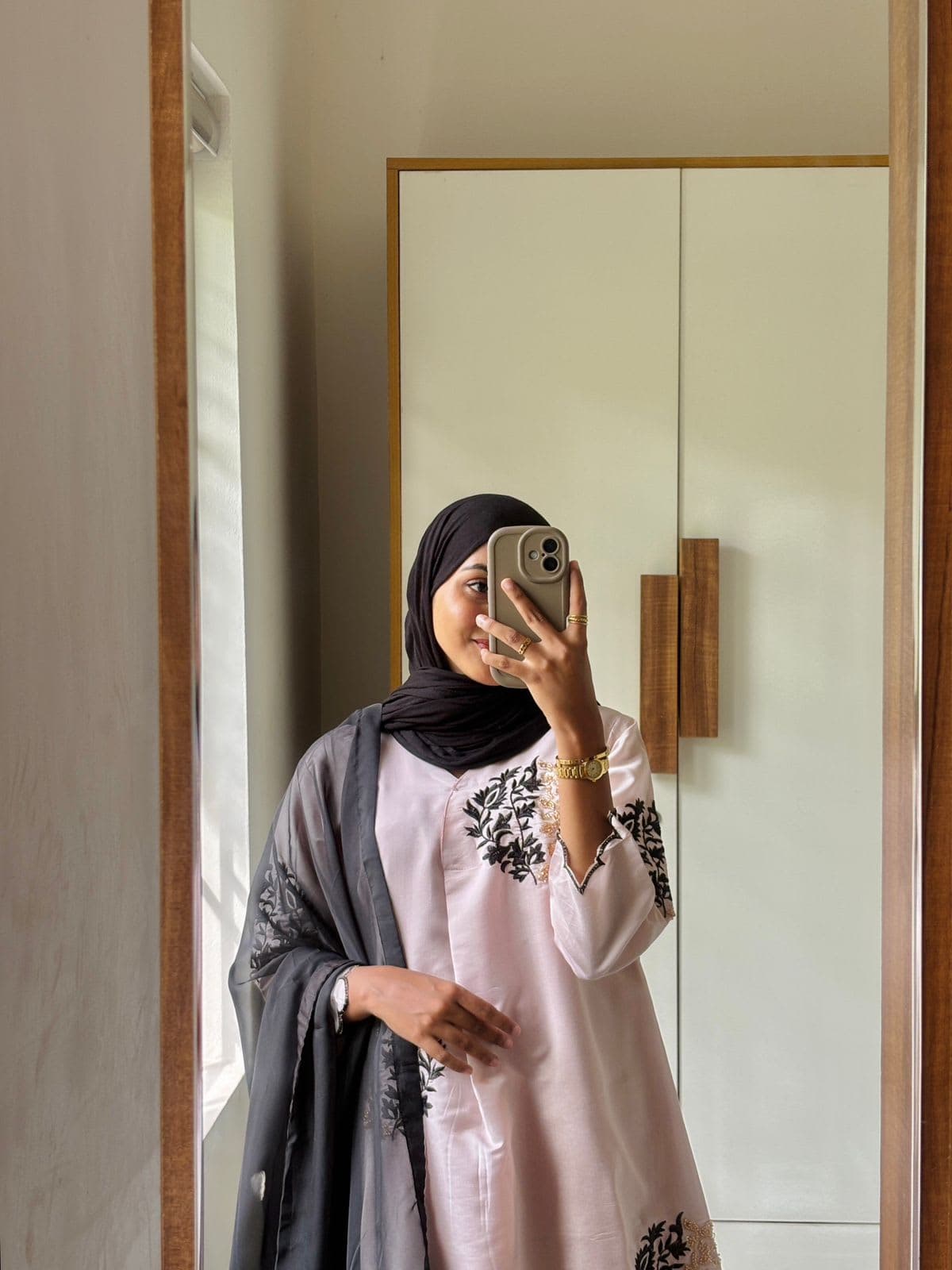 EMBROIDERED SALWAR SUIT - 483 view 2