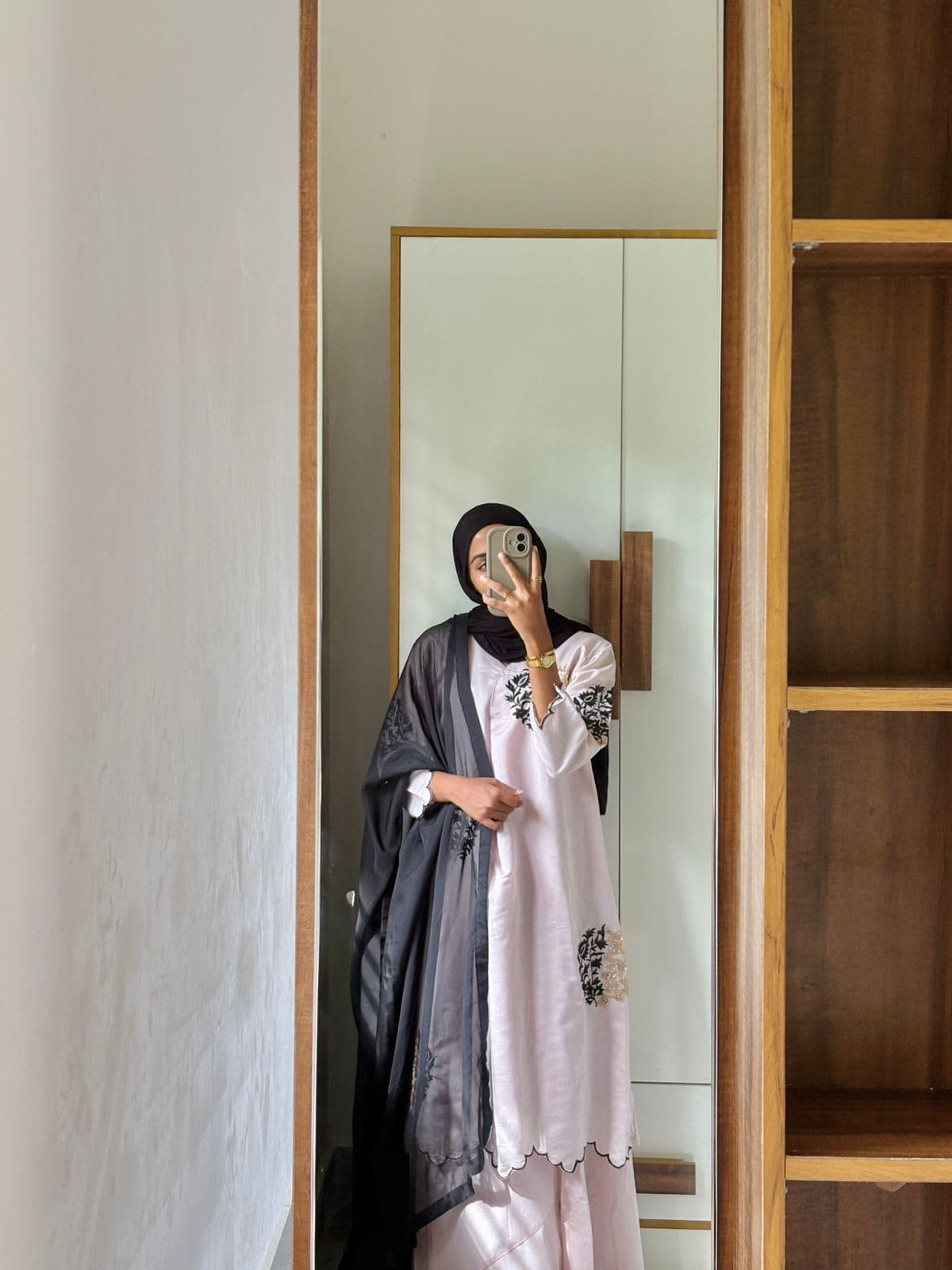 EMBROIDERED SALWAR SUIT - 483 view 3