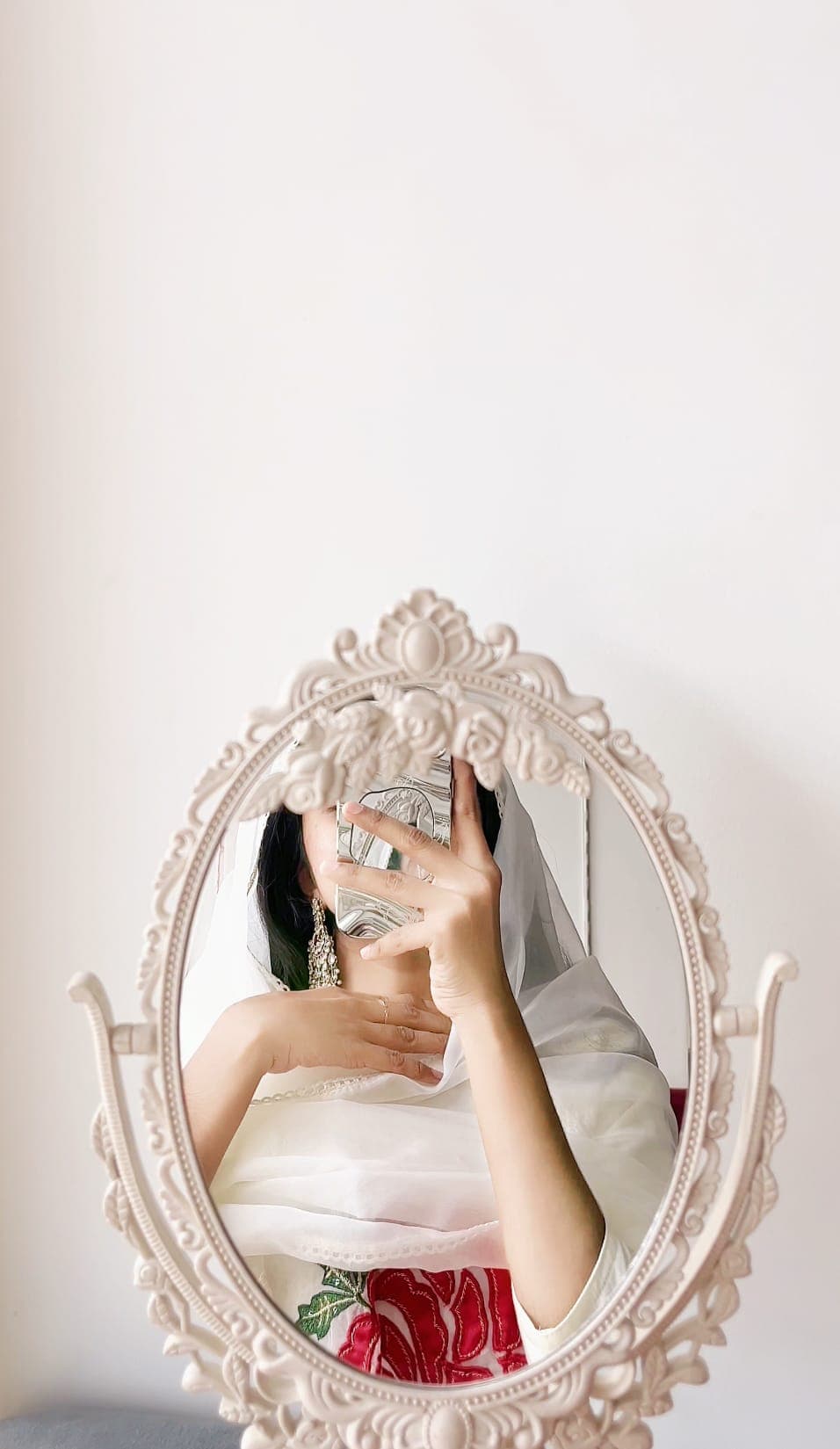 UNSTICHED SUIT WITH APPLIQUE HANDWORK view 2